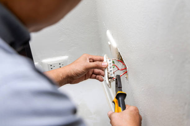 Professional Electrician in Fair Lakes, VA